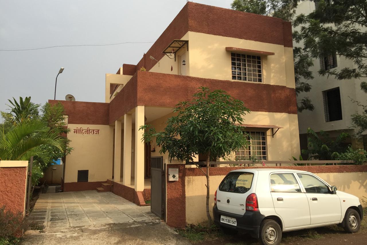 Mtdc Approved Mohiniraj Guest House Насик Экстерьер фото